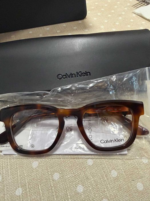 Нови рамки за очила Calvin Klein