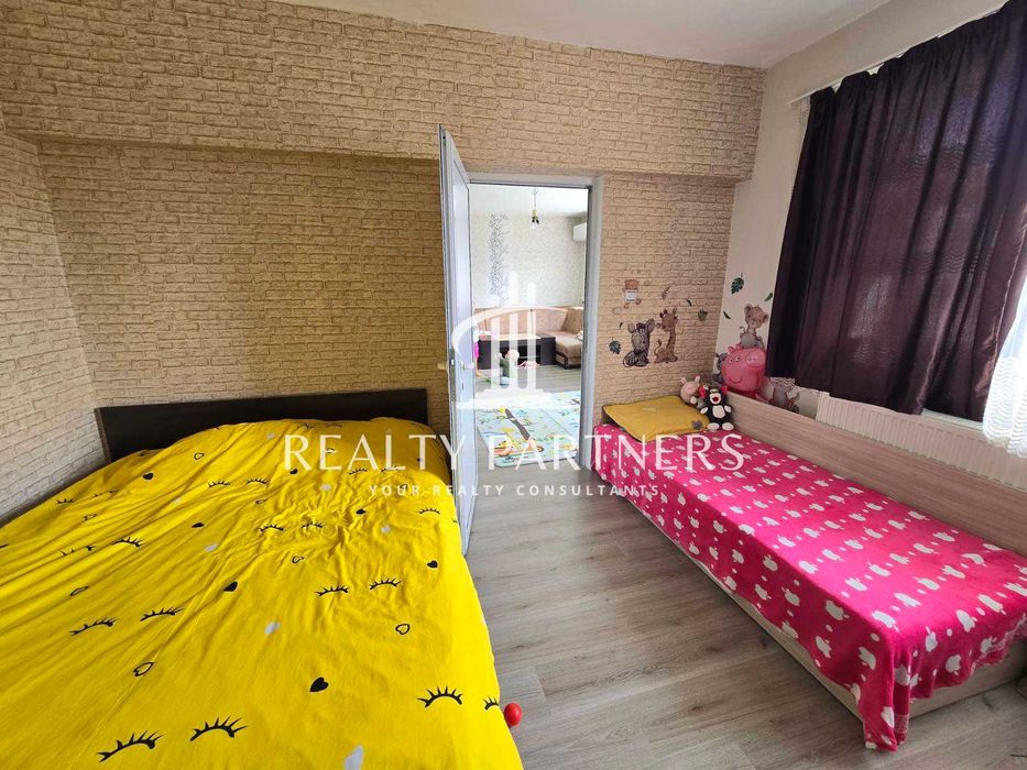 Продава се Двустаен апартамент в с. Кленовик, Област Перник - 66 кв.м за 526 €/кв.м - Снимка #3