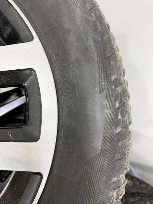 Продам диски с шинами от Toyota Prado