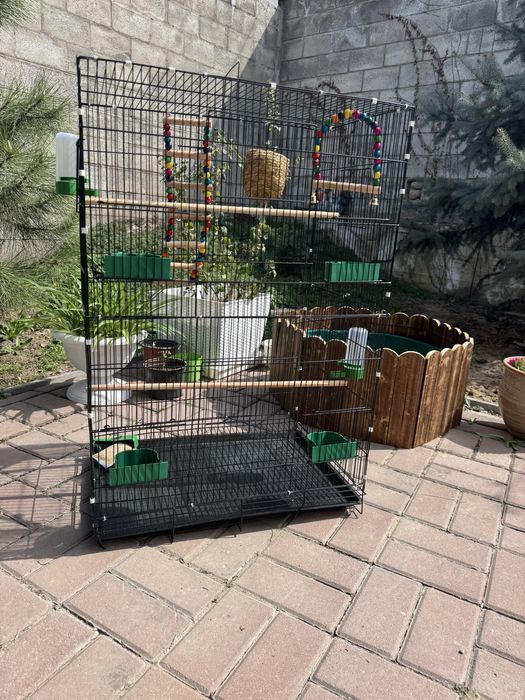 Большая клетка для попугаев