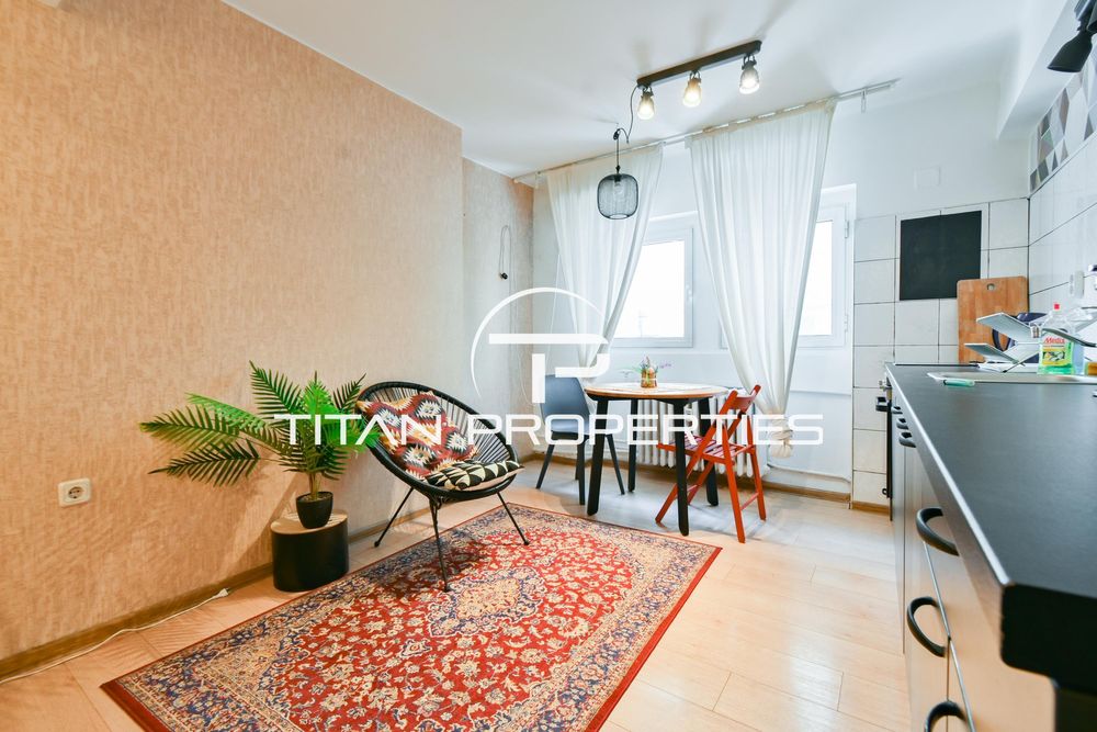 Тристаен, под наем, Център-ЦУМ