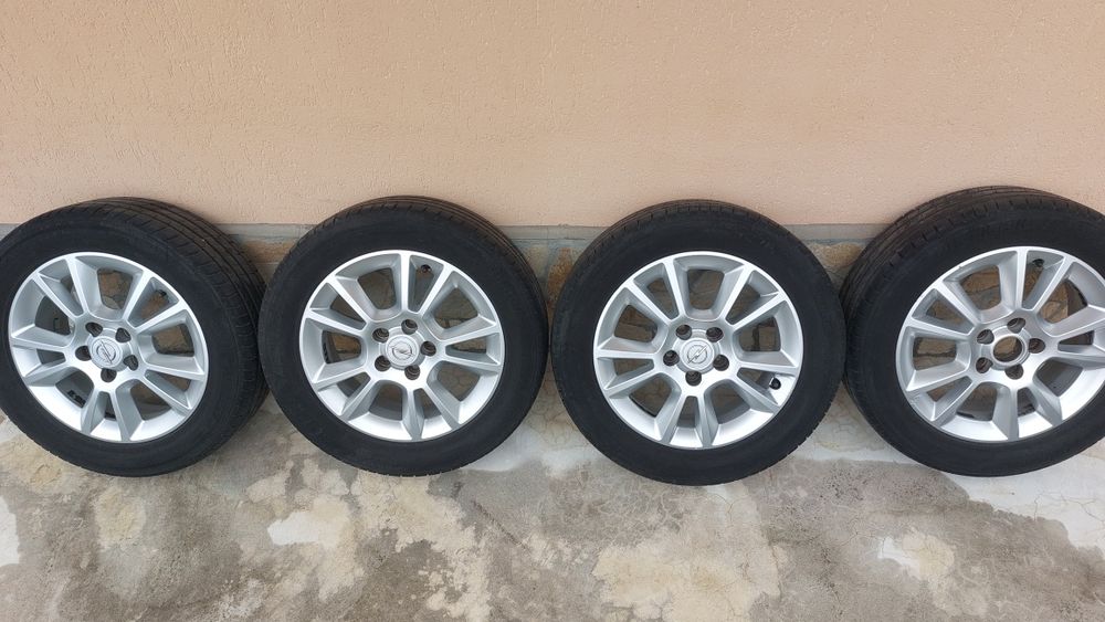 Летни Гуми за Opel