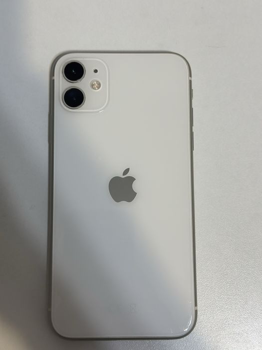 Продам Iphone 11 белый