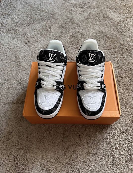 Louis Vuitton Trainers Black