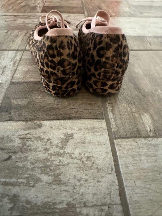 Отворени обувчици