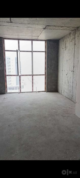 Nurafshon shahrida 2 xonali kvartira sotiladi
