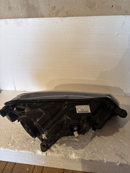 Фар skoda superb 3