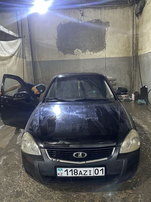 Прирора хетчбек 2011