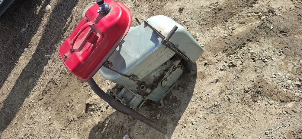 Срочна продам матор уд2