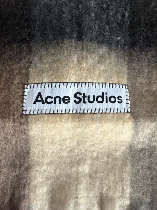 Fular Acne Studios