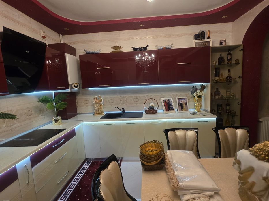 Mobila bucatarie+accesorii