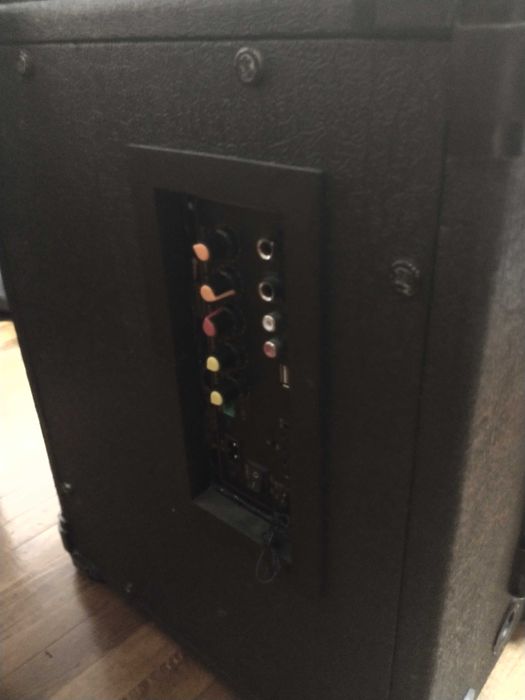 Pro Boxe Activ 300W bluetooth/2 Microfoane, Accumulator 12 hr