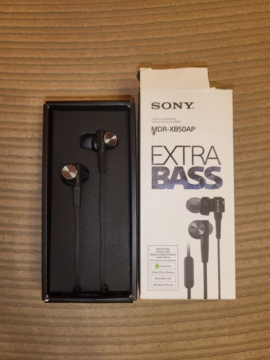 Слушалки Sony Extra Bass