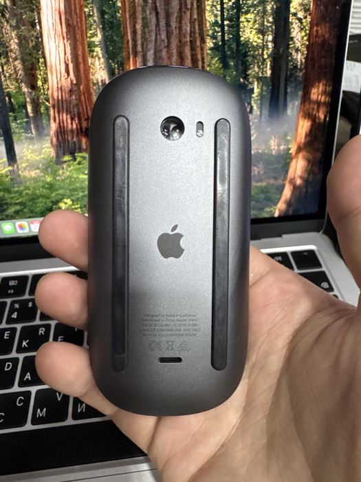 Apple Magic Mouse 2 (чёрная) — оригинал, отличное состояние