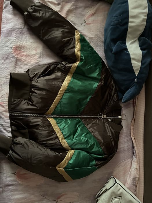 Бомбер женский.