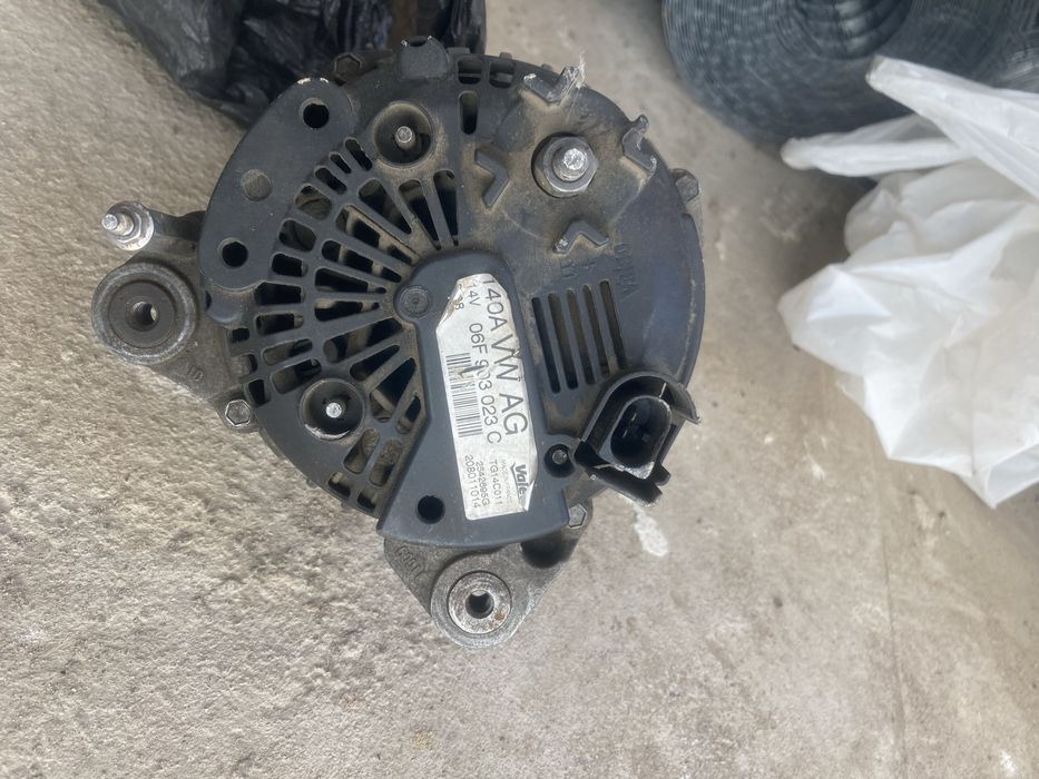 Генератор на Volkswagen Jetta 2,5
