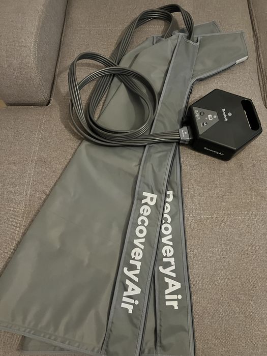 Aparat pentru masaj RecoveryAir Therabody
