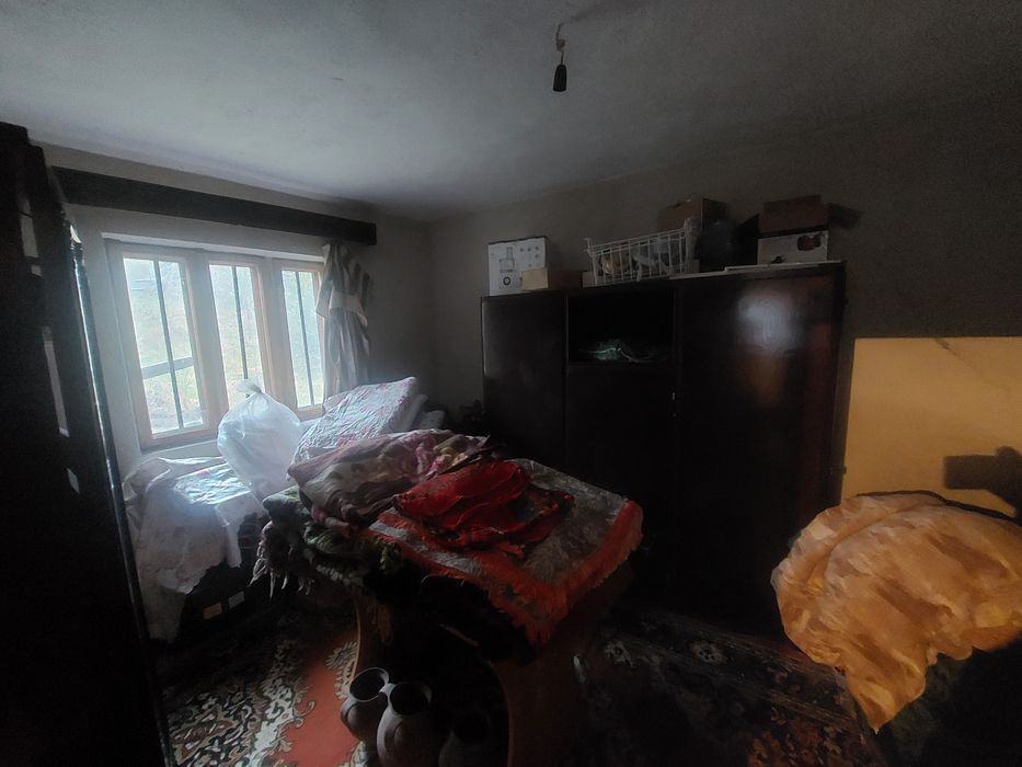 Inchiriez casa la tara în Gorj