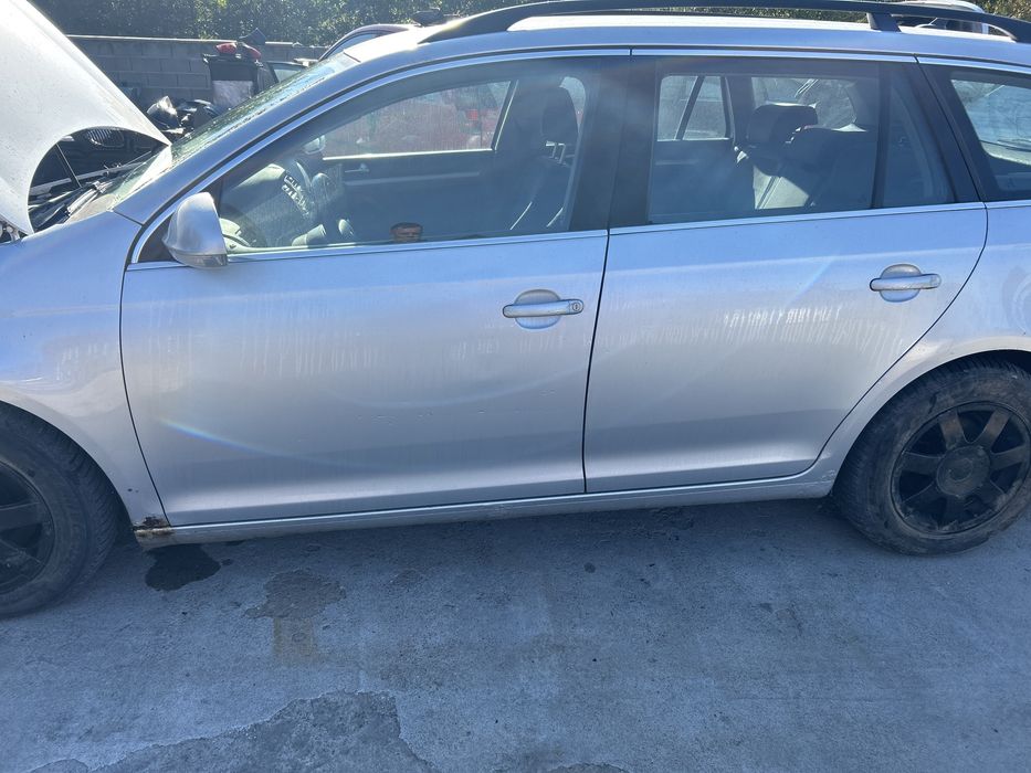 Usa laterala stanga dreapta vw golf 5 break cod culoare LA7W