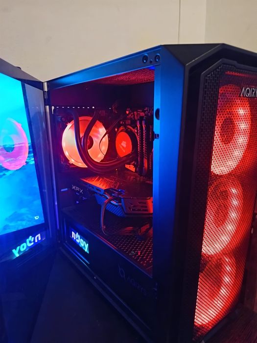 Vând PC de Gaming cu răcire pe lichid,fără monitor.