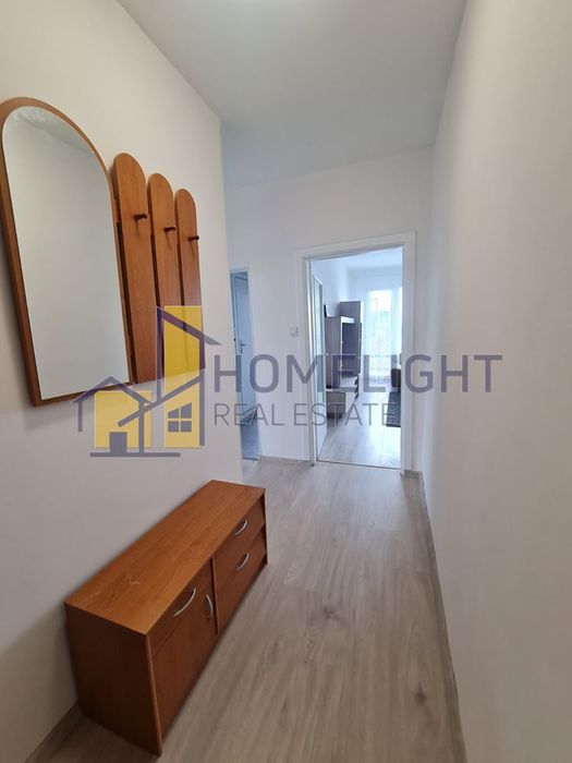 Продава се Тристаен апартамент в София, Левски В - 95 кв.м за 6 €/кв.м - Снимка #11