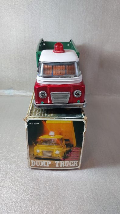 Mașinuța chinezească, jucărie veche,camion!