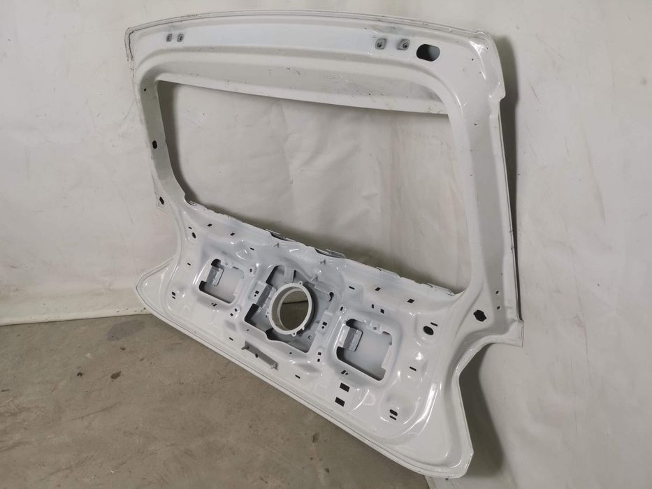 Хаион Капак Багажник Фолксваген VW Поло 6 AW/BZ Оригинален Повреден Vo