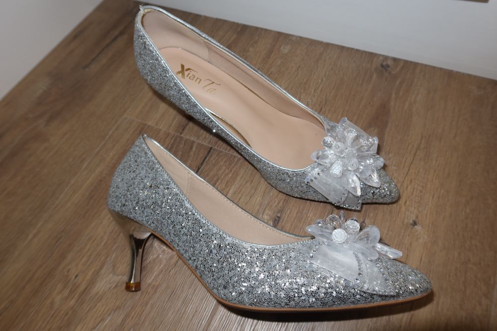 Блестящие туфли