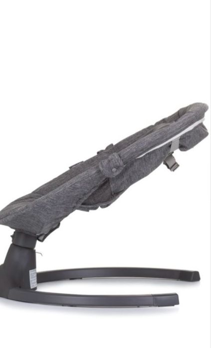 Електрически музикален шезлонг-люлка Нест Chipolino