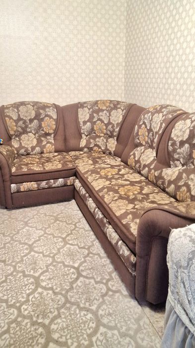 Диван угловой плюс кресло