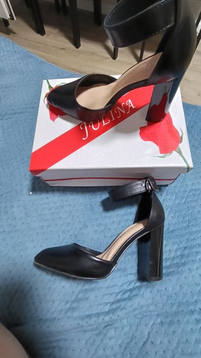 Обувь продам 34 размер