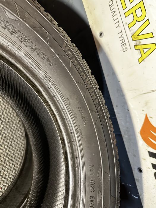 205/65 R16C 107/105T - Continental VancoWinter 2 M+S Oferta