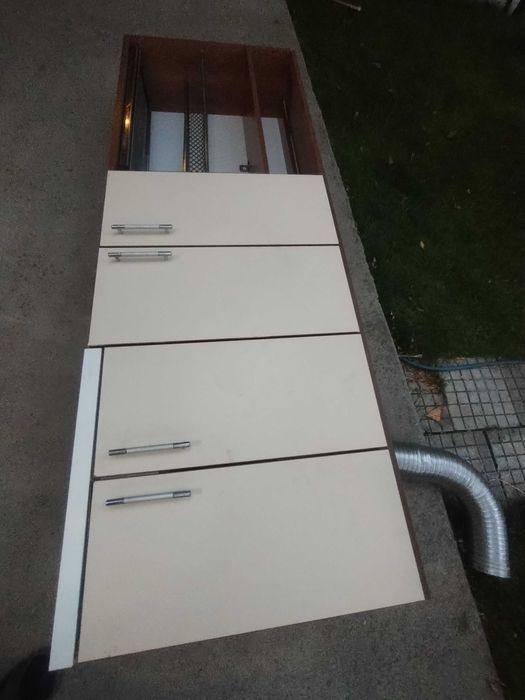 Горни кухненски шкафчета