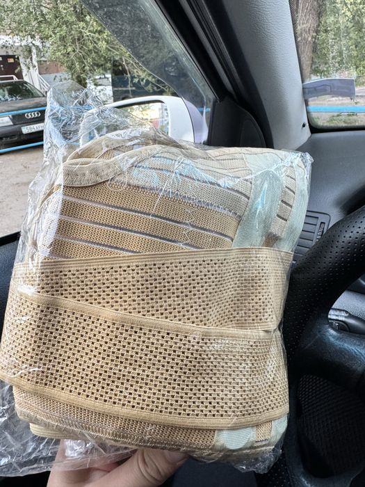 Продам корсеты новые