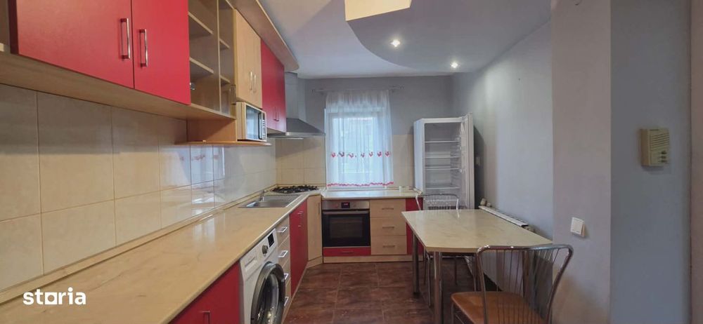 Ap 2 cam. decomandat de închiriat, str. Moldovei