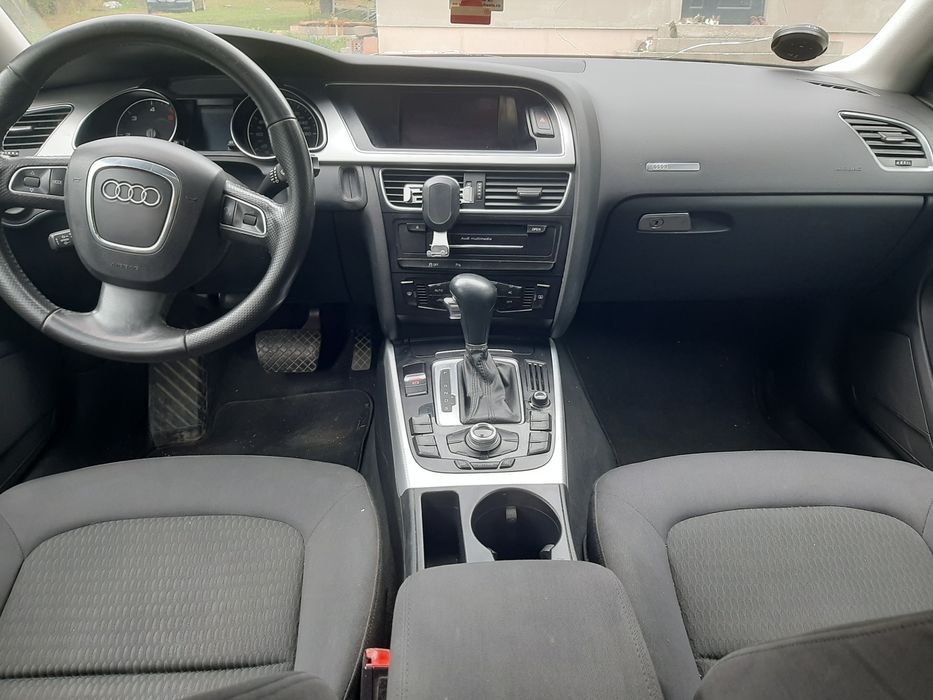 Audi A5 2.0 TDI • 2011