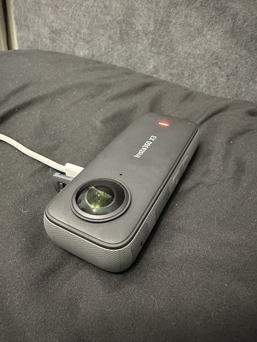 Камера insta 360 x3