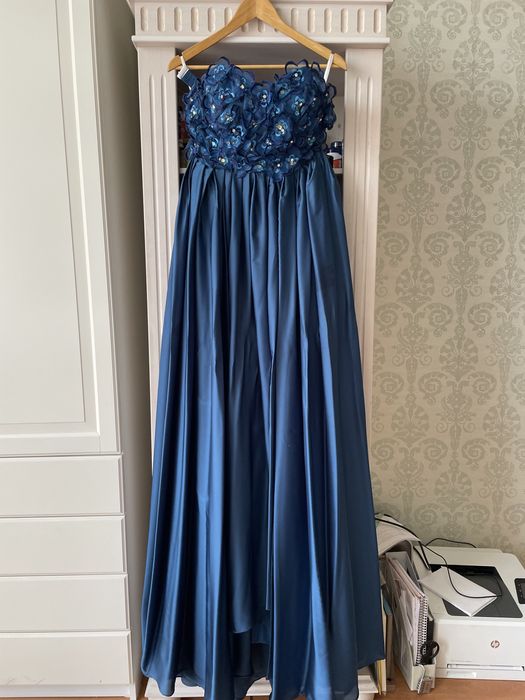 Продам платья