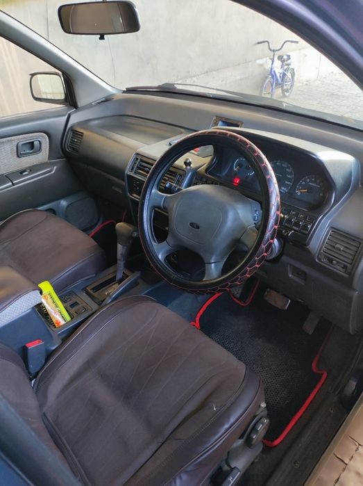 Срочно продам Mitsubishi Chariot 1995гг