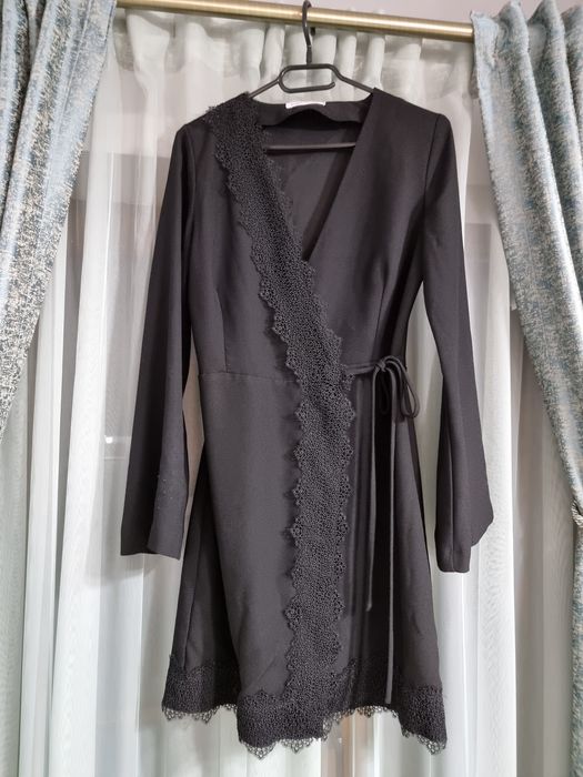 Rochie petrecuta Mango, maneci evazate
