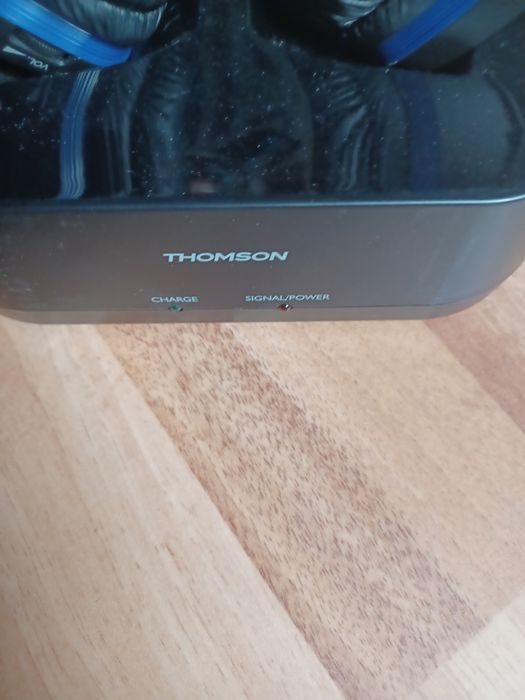 Căști Thomson          .