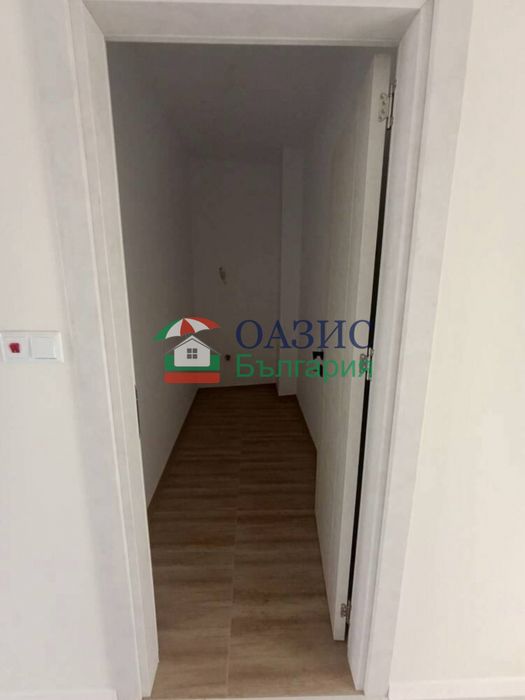 Студио с ремонт "до ключ" в къща без такса поддръжка, акт 16, по ул. Сакар в гр. Поморие, 64.96 кв. м,
