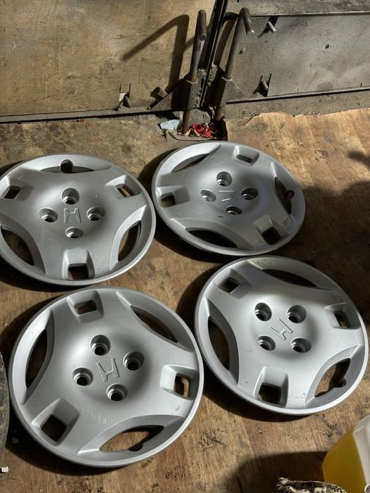 Продам колпаки Honda CR-V