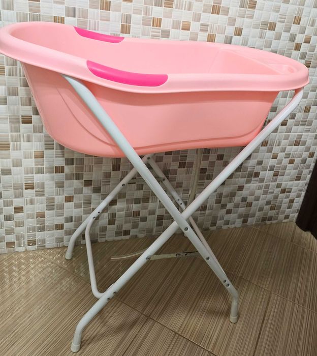 Бебешка вана със стойка Moni