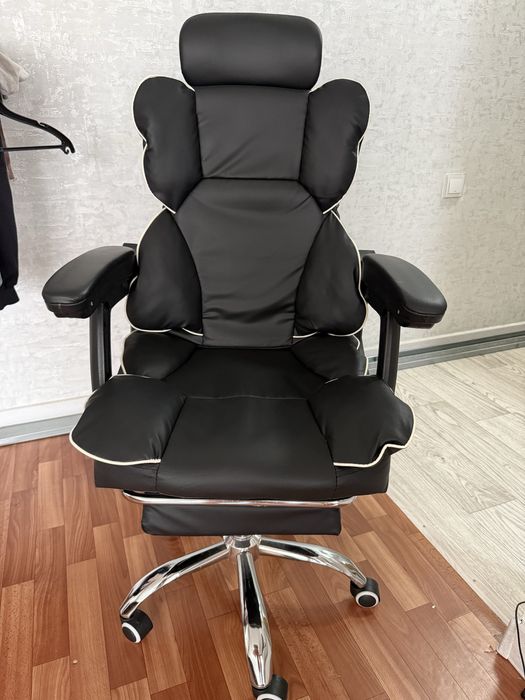 Новое компьютерное кресло игровое