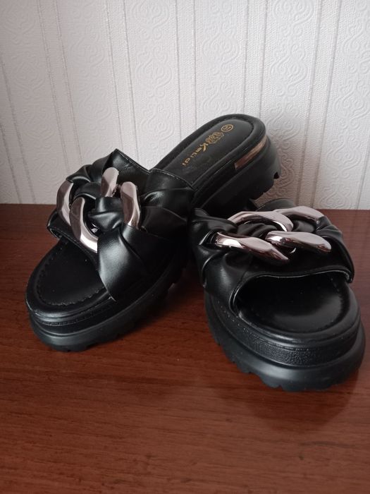 Обувь для женщин