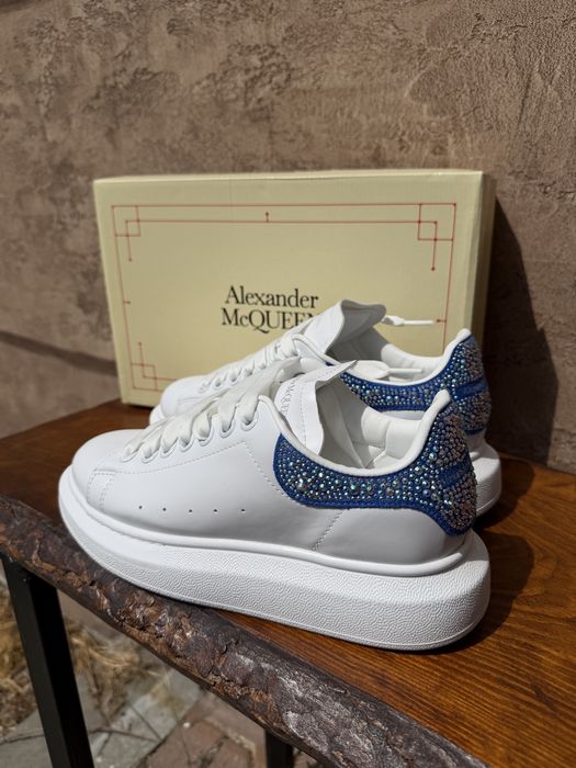 Alexander Mcqueen с камъчета