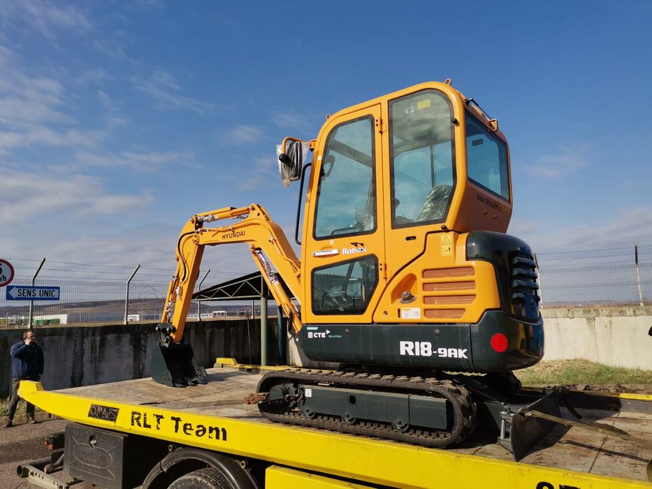 Inchirieri buldoexcavatore in Iasi - disponibilitate imediata 5buc