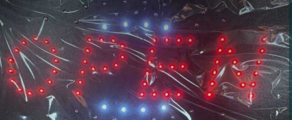 Табличка открыта