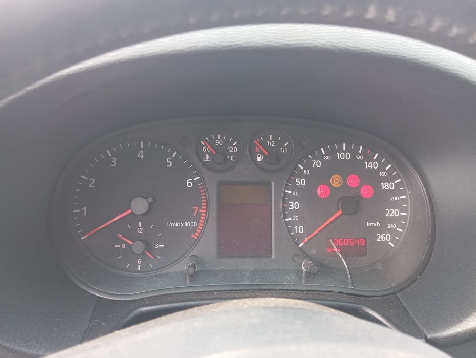 Продавам Ауди А3 1.8Т 150 AGU на части